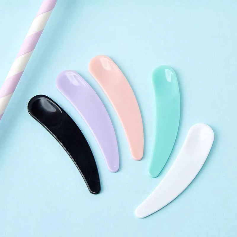 10pcs/set Mini Cosmetic Spatula Disposable Curved Scoop Makeup Mask Cream Spoon Cosmetics Mixing Stick Face Beauty Tool Kits