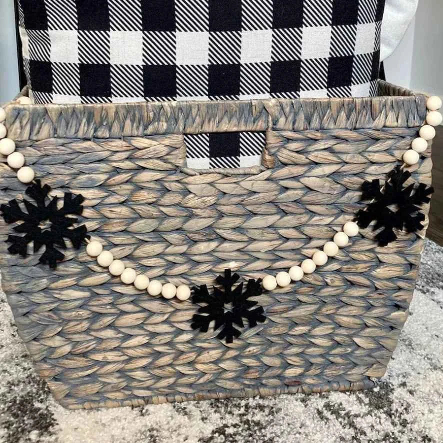 1pc Black Snowflake Garland Home Handmade Wooden Bead Banner Festival Christmas Multifunctional Wall Hanging Decoration Banner