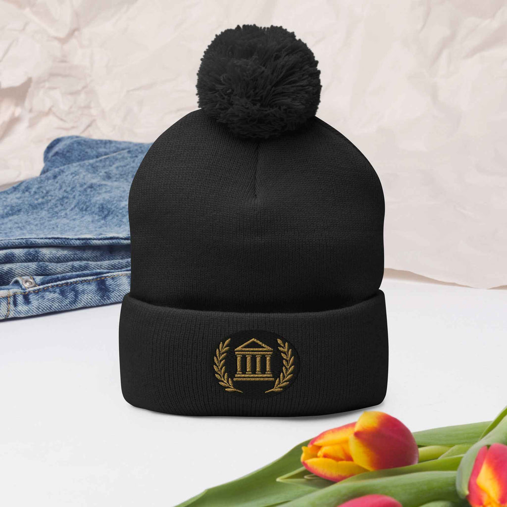 Bonnet à pompon marque Élégance-Empire-Agency.